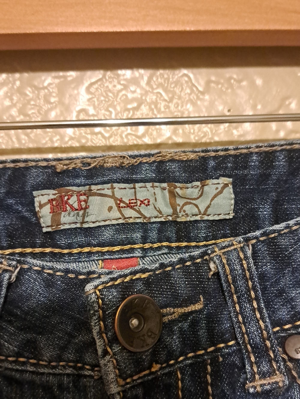BKE Women's Dark Blue Cropped Ankle Jeans. Size 26 Lexi. - Picture 3 of 13
